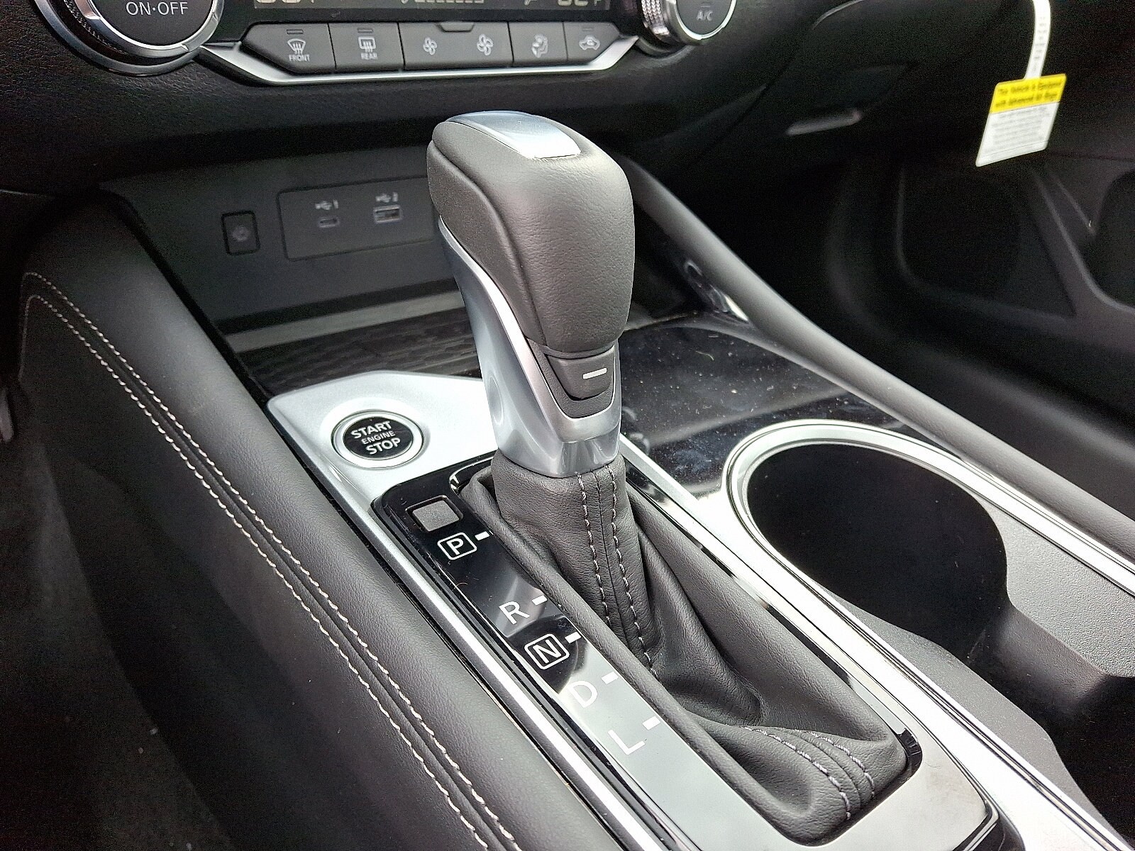 2025 Nissan Altima SL - Photo 7