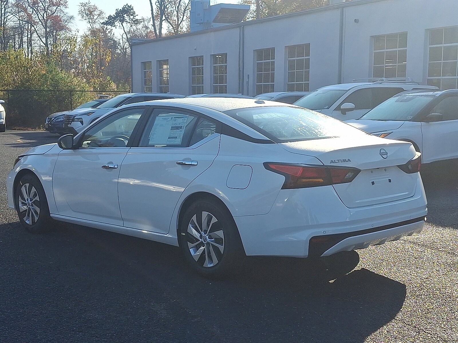 2025 Nissan Altima S photo 3