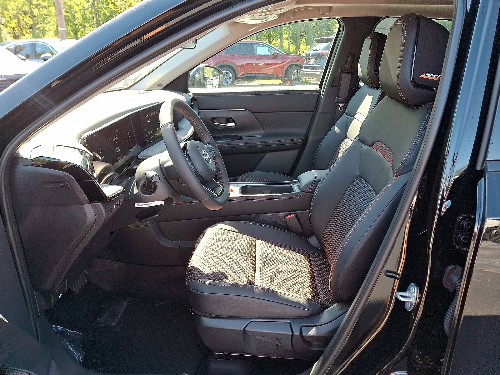 2025 Nissan Kicks SR AWD - Photo 6