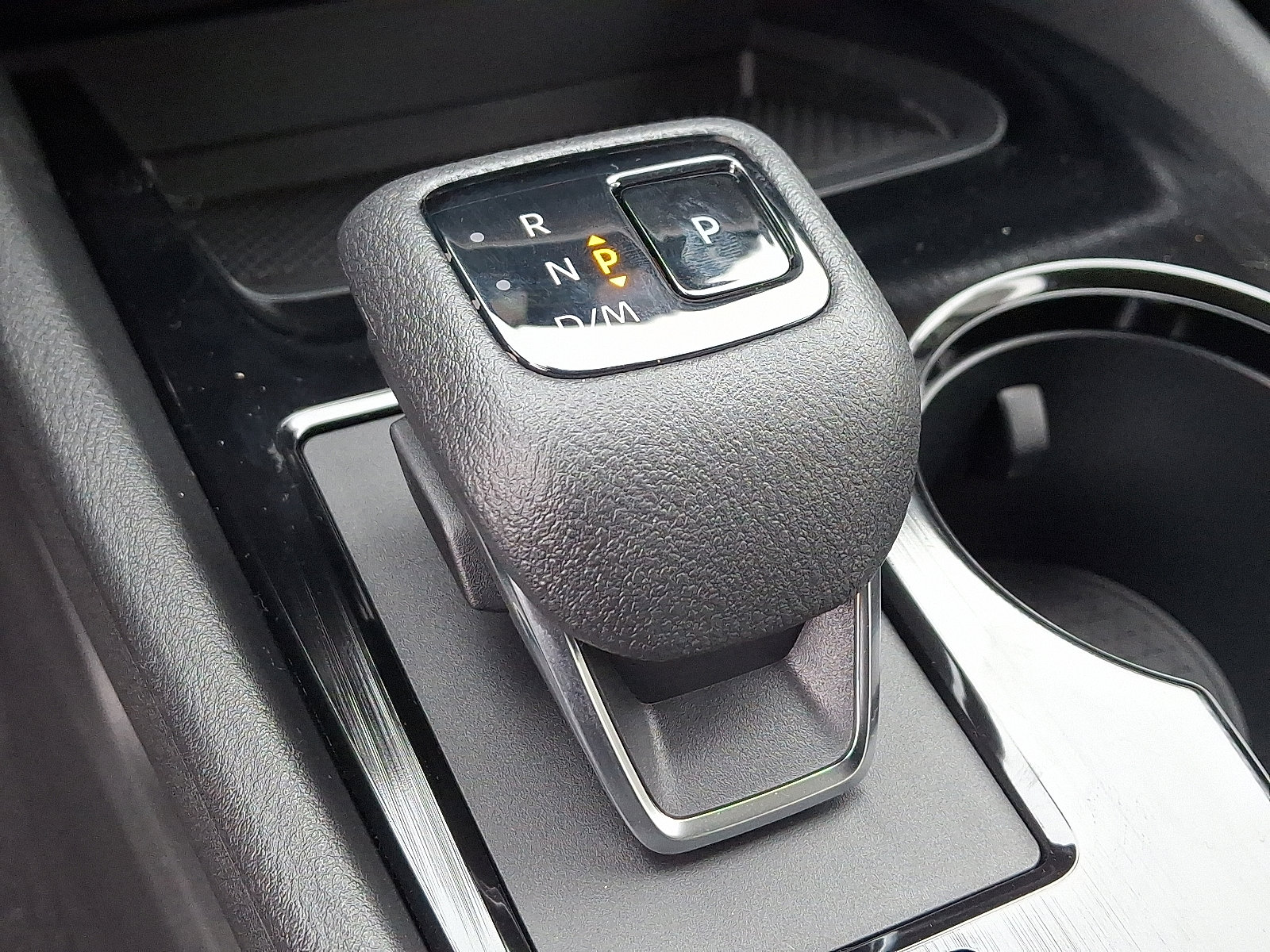 2026 Nissan Rogue SV - Photo 7