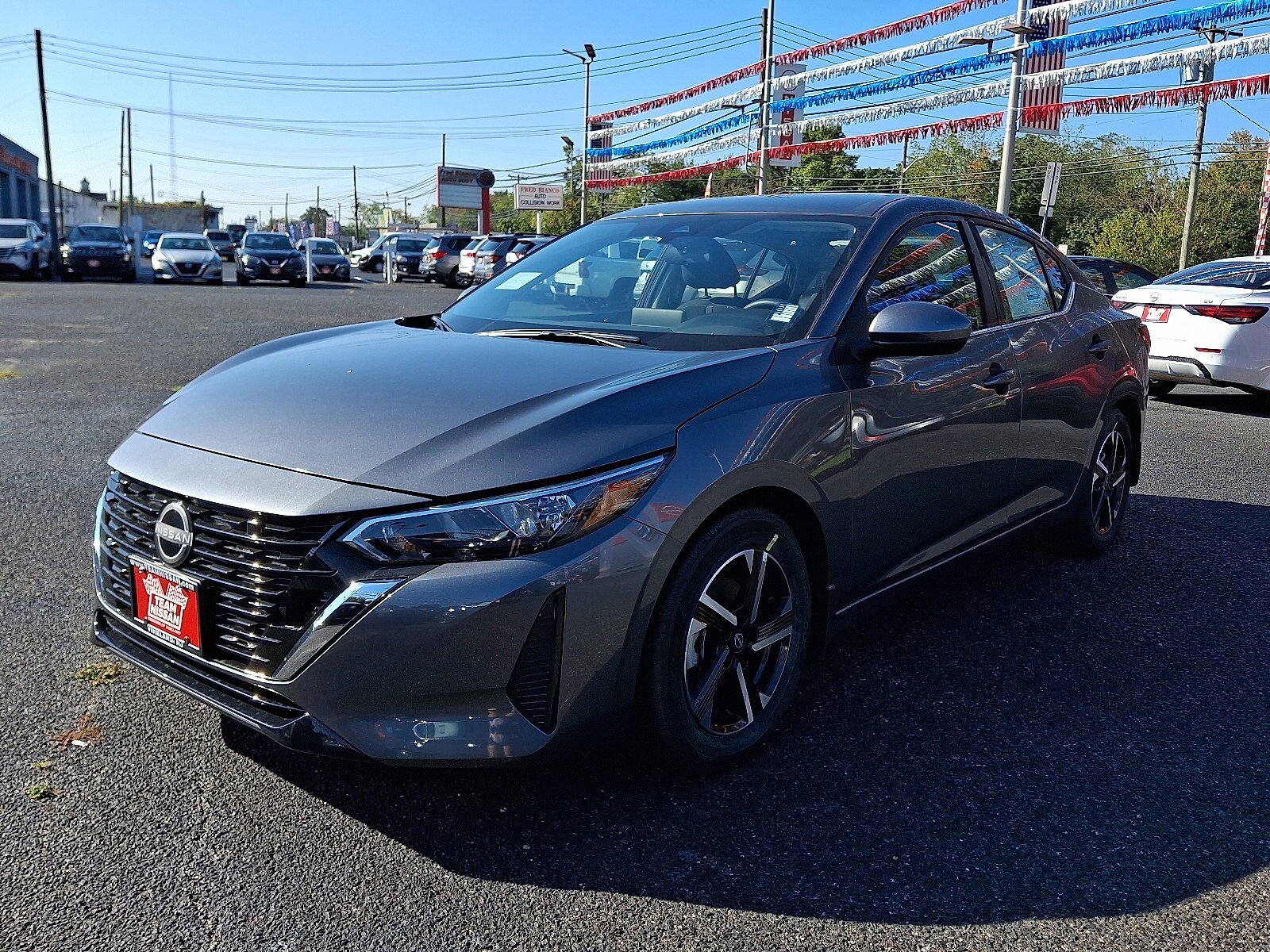 2025 Nissan Sentra SV photo 2