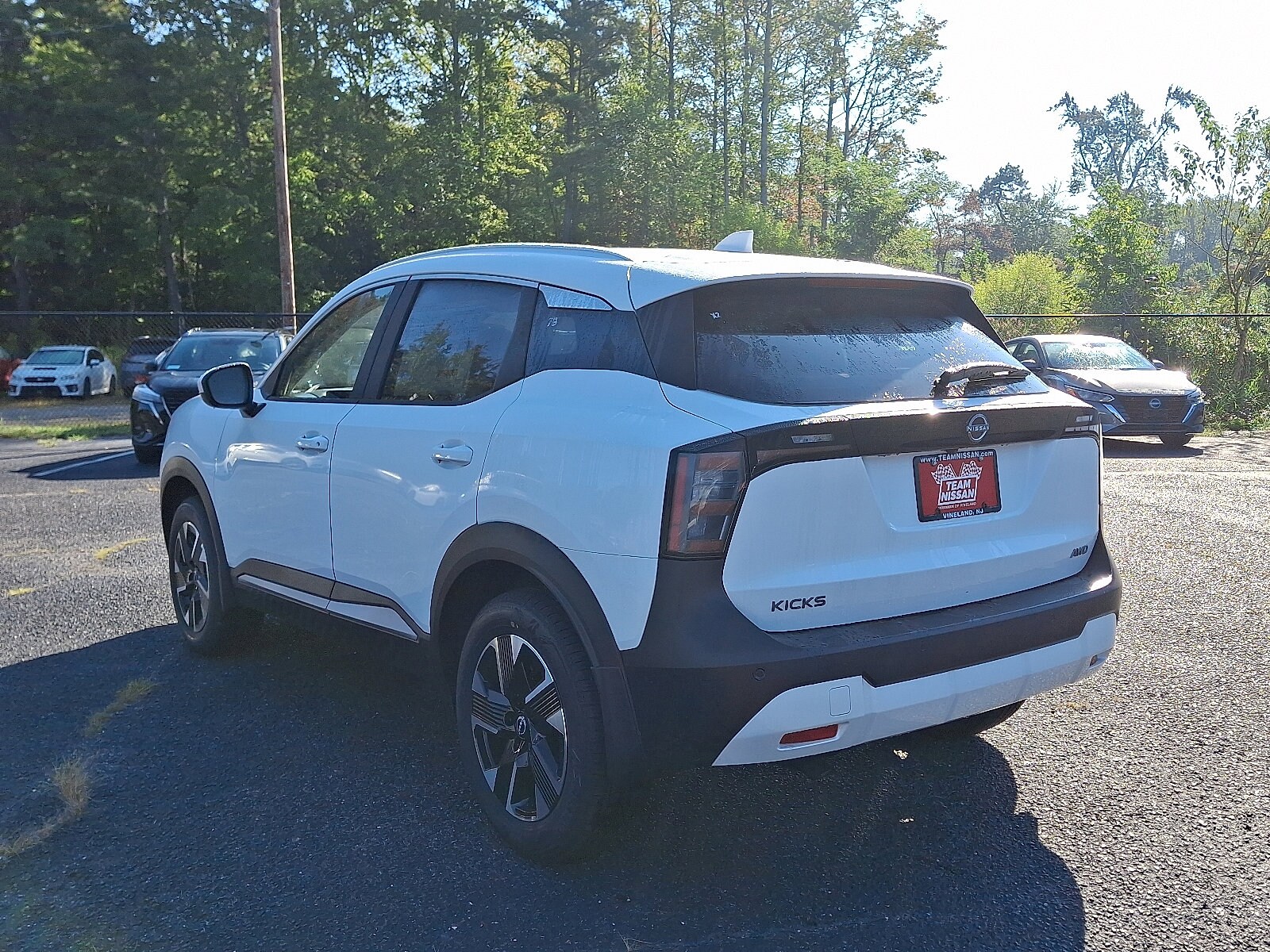 2025 Nissan Kicks SV photo 3