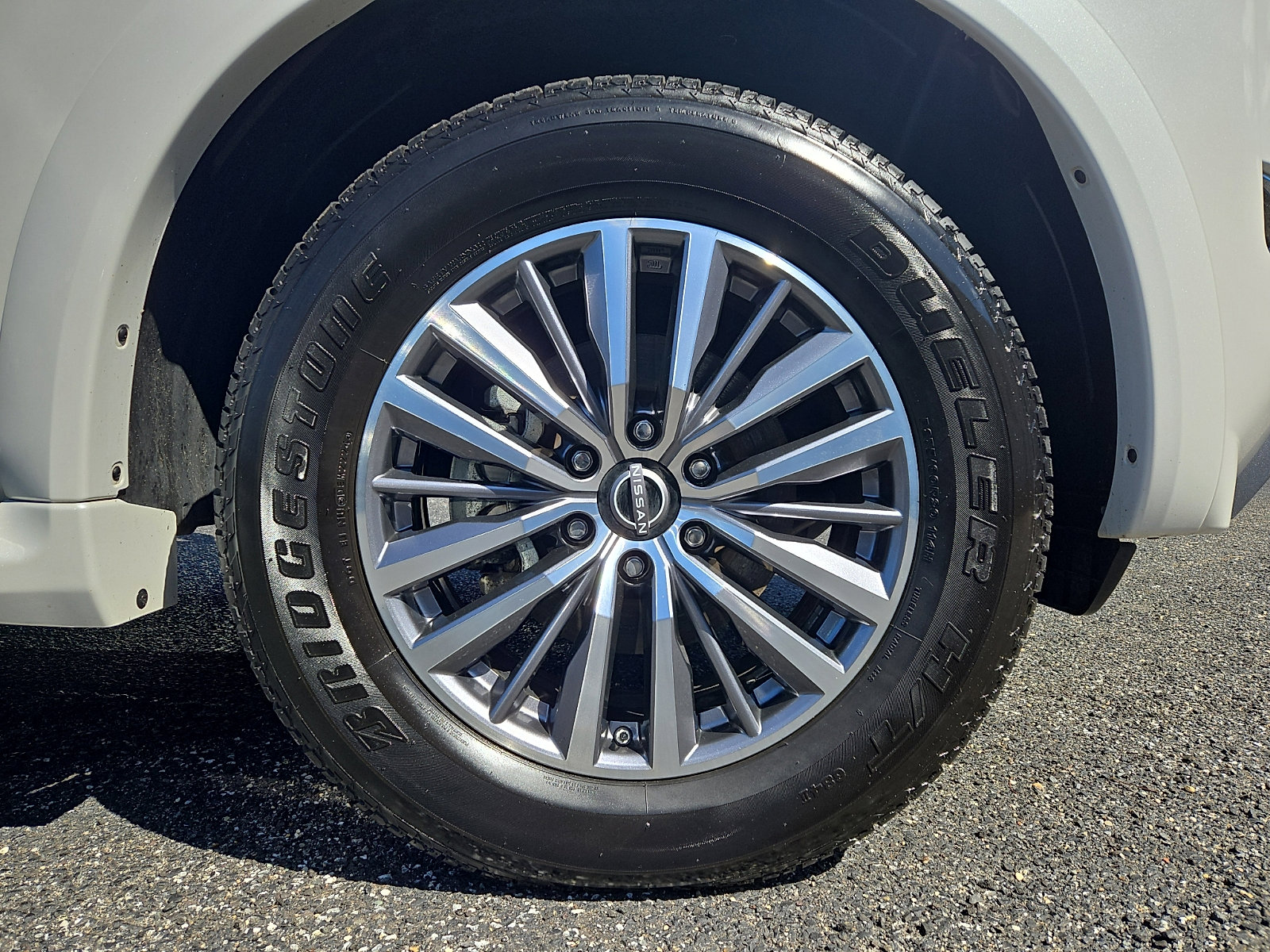 2024 Nissan Armada SL photo 3