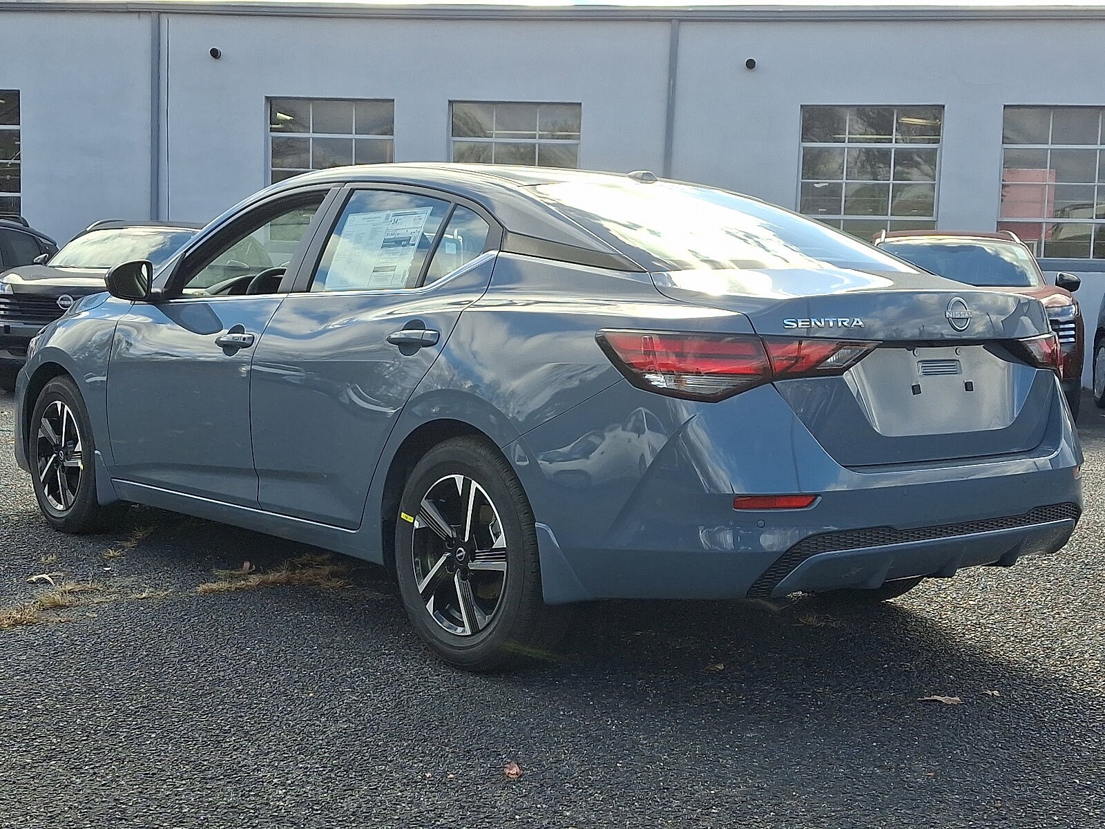 2025 Nissan Sentra SV photo 3