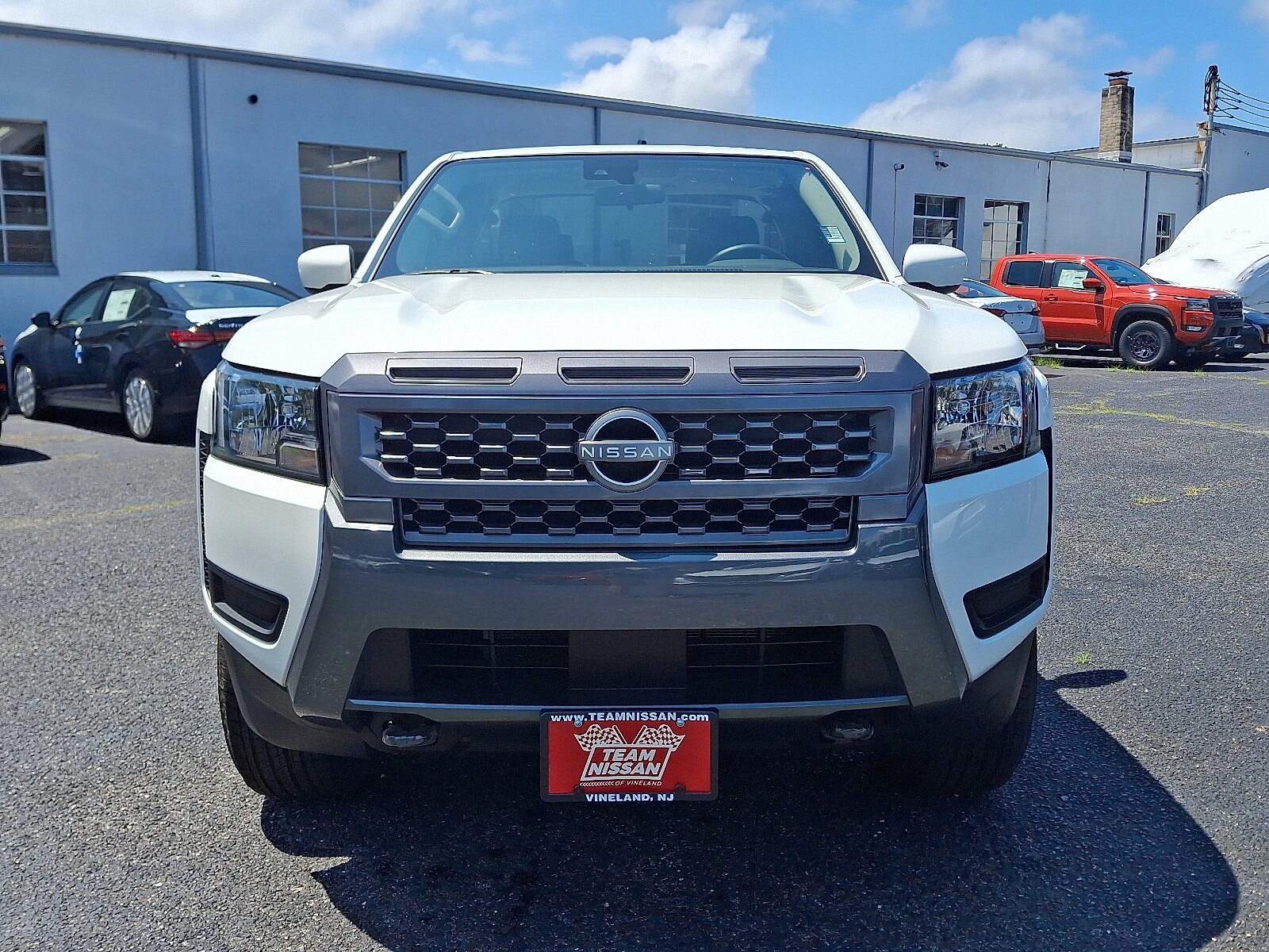 2025 Nissan Frontier King Cab SV photo 2