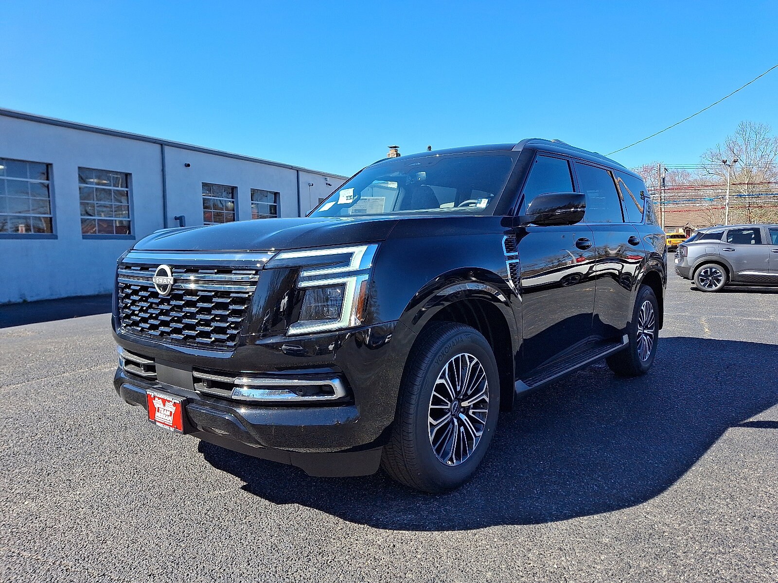 2025 Nissan Armada SL photo 2