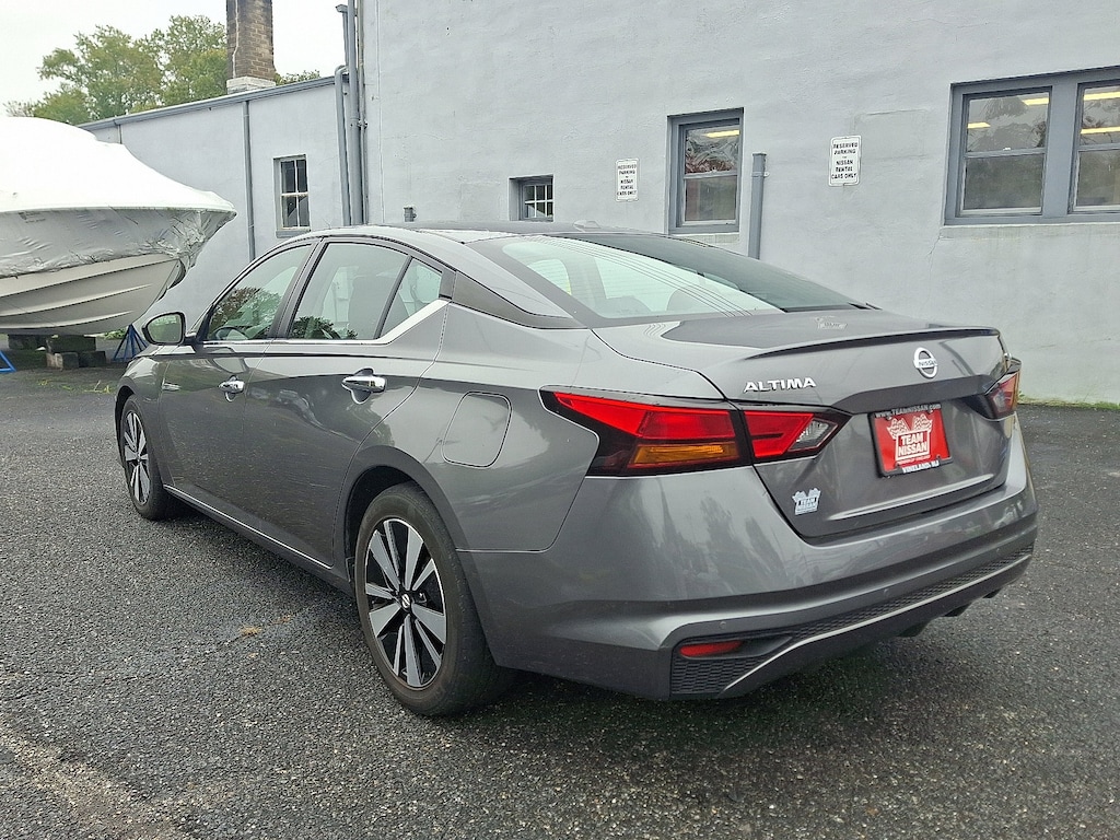 Certified 2022 Nissan Altima 2.5 SV Sedan