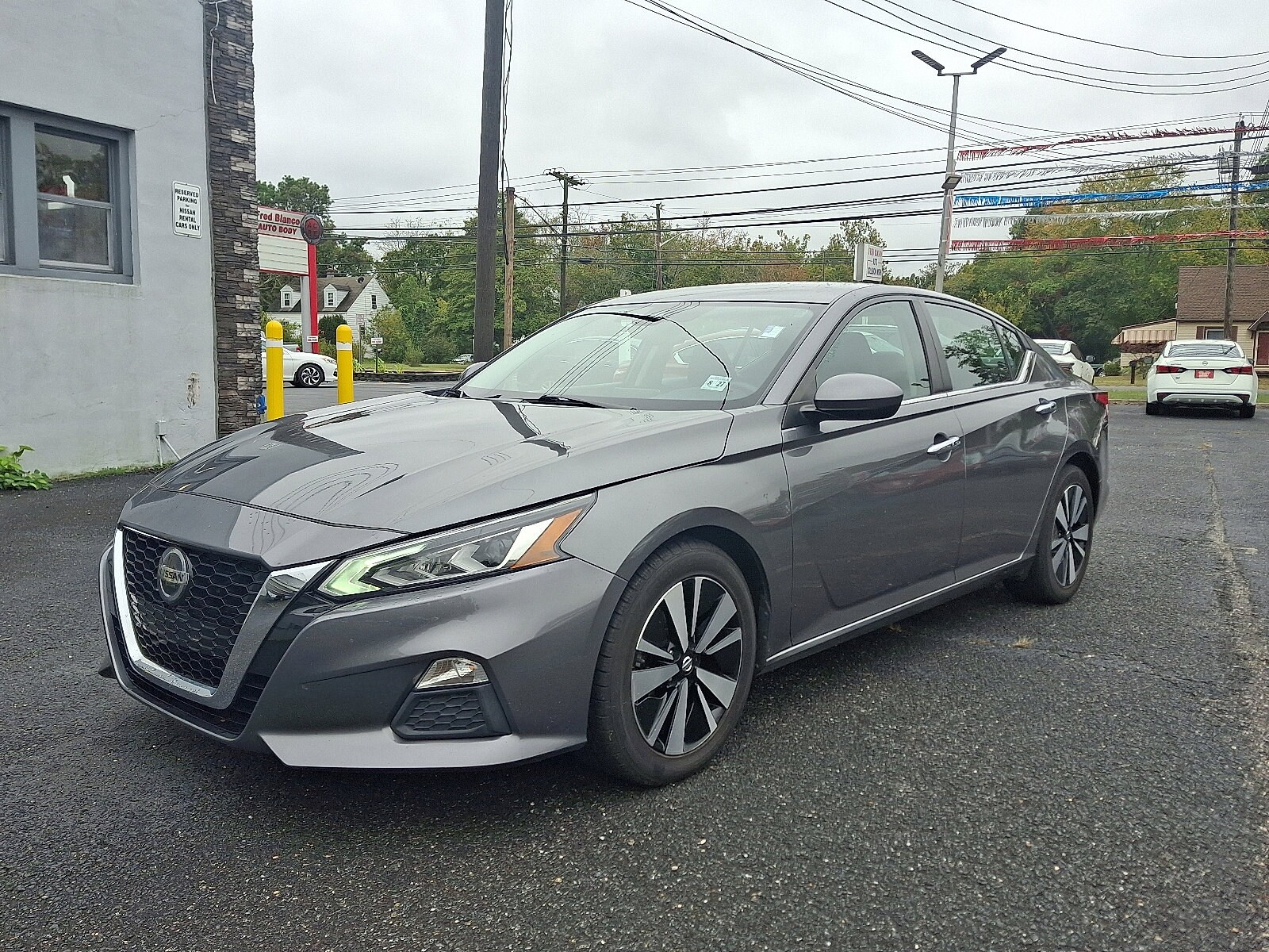 2022 Nissan Altima 2.5 SV photo 2