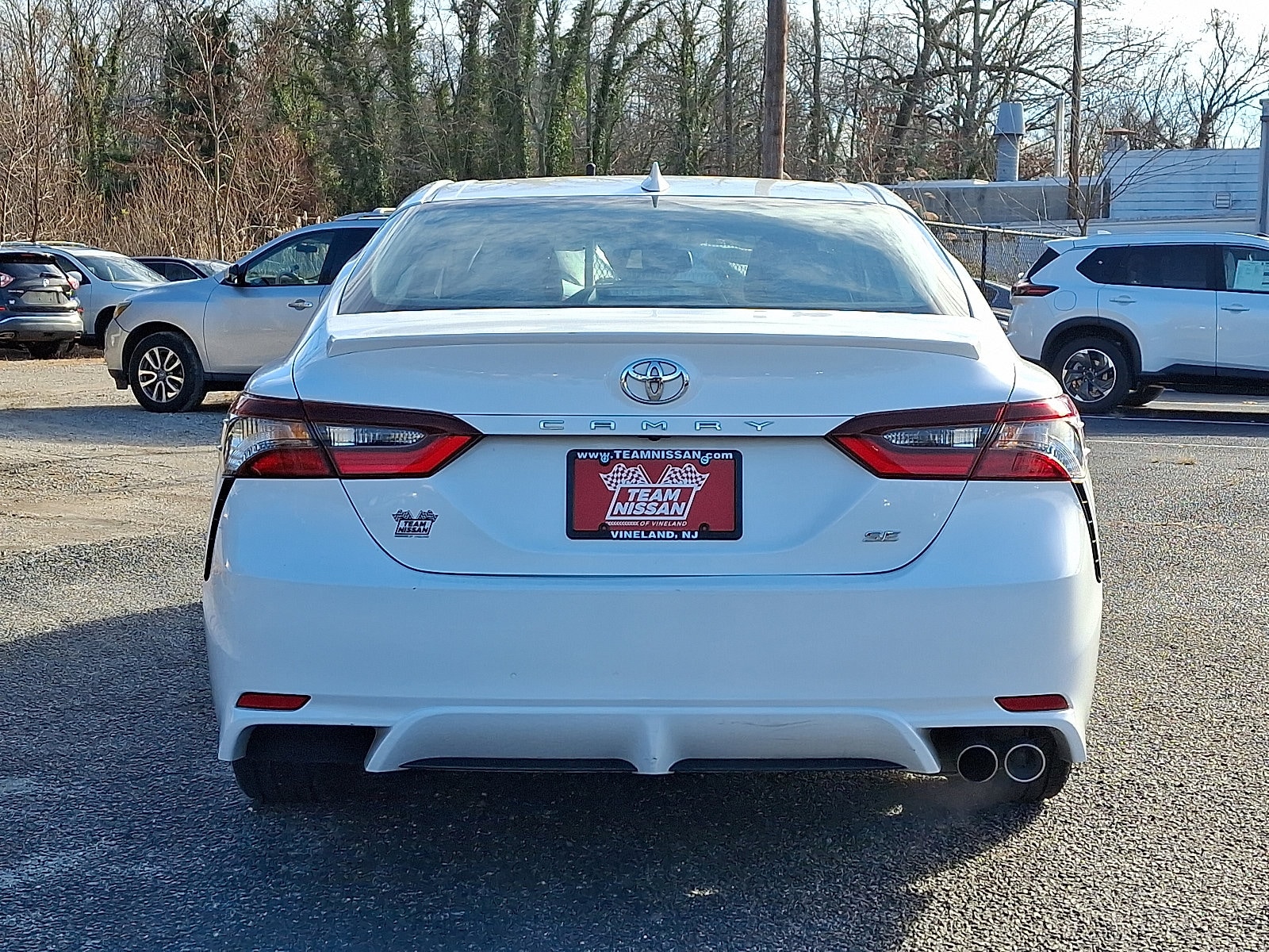 2023 Toyota Camry SE photo 4