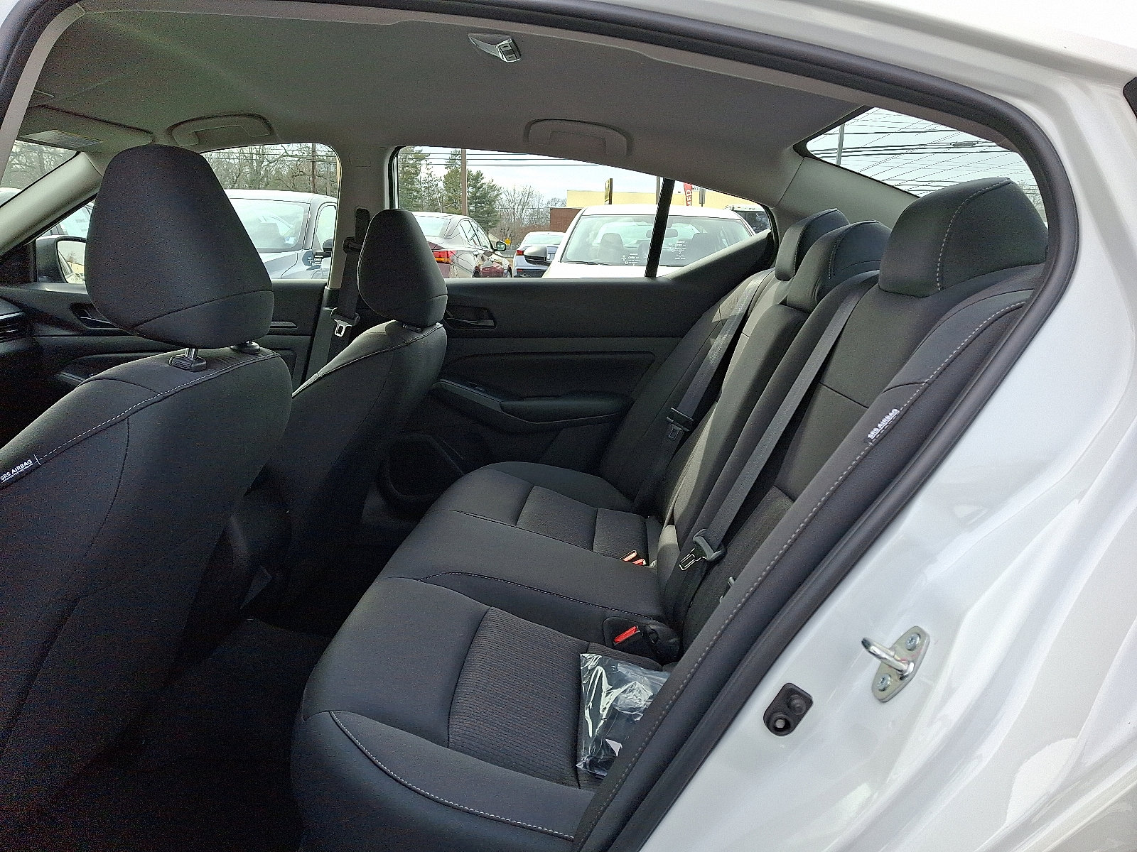 2025 Nissan Altima S photo 5