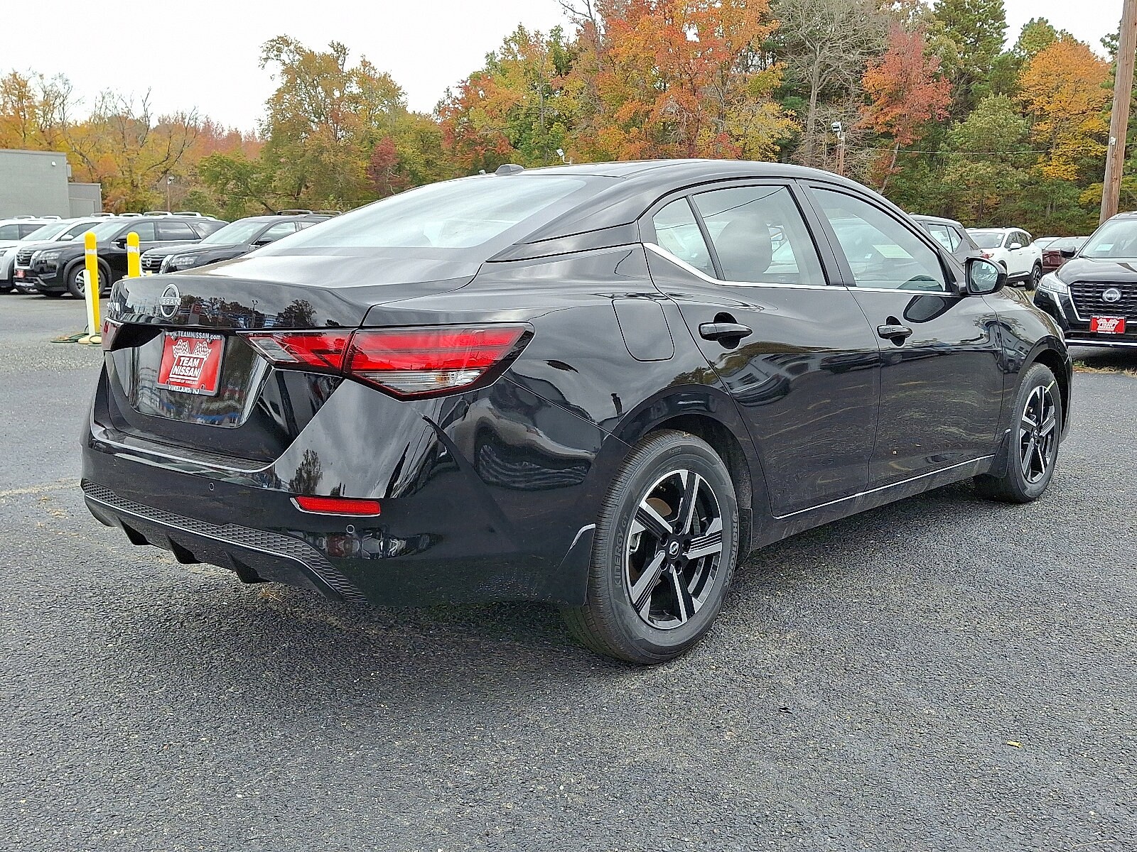 2025 Nissan Sentra SV photo 2