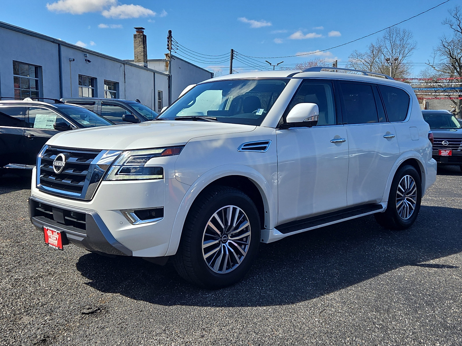 2024 Nissan Armada SL photo 2