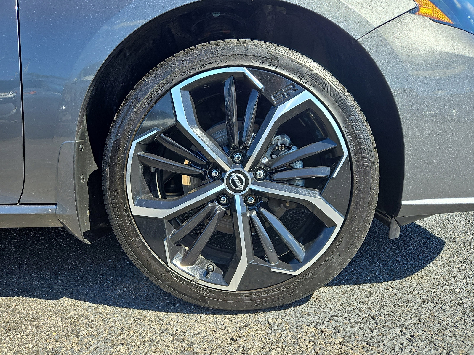 2023 Nissan Altima 2.5 SR photo 3