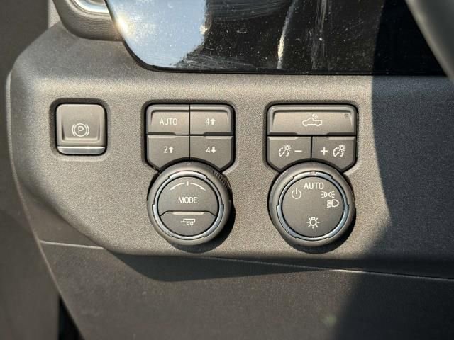 2023 Chevrolet Silverado 1500 LT - Photo 18