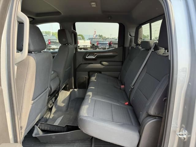 2023 Chevrolet Silverado 1500 LT - Photo 13