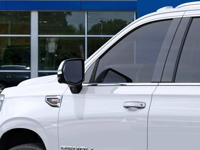 2026 GMC Yukon XL Denali - Photo 12