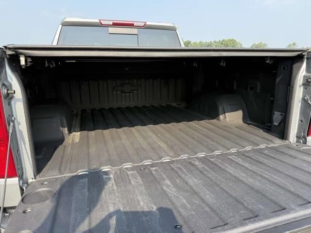 2023 Chevrolet Silverado 1500 LT - Photo 10