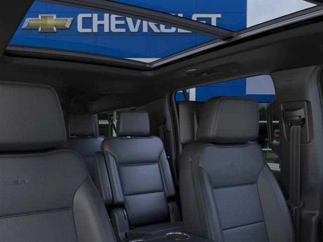 2026 GMC Yukon XL Denali - Photo 24