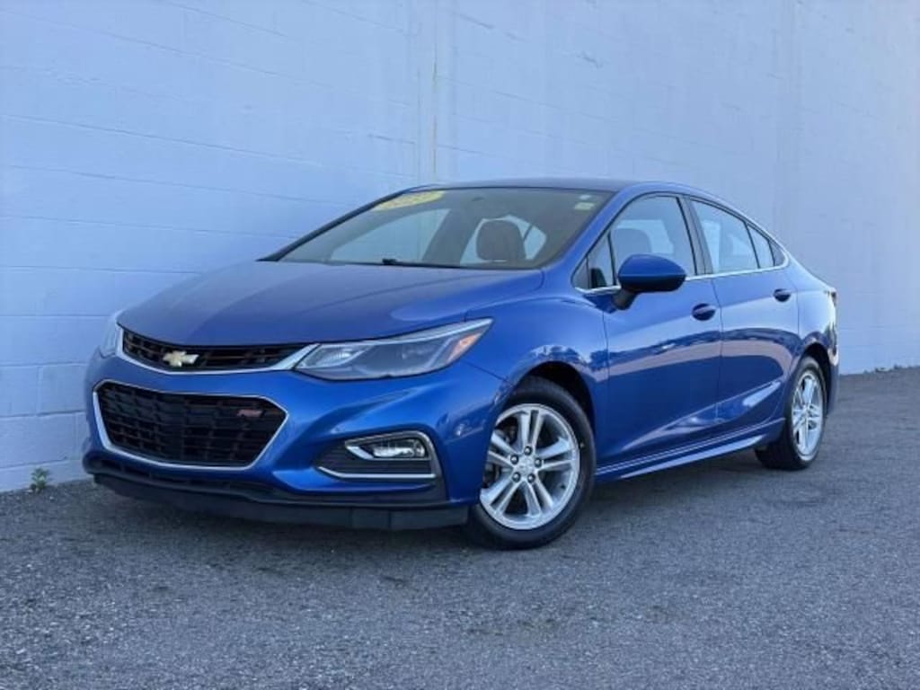 Used 2017 Chevrolet Cruze LT Sedan