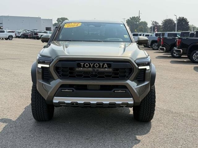 2024 Toyota Tacoma Trailhunter photo 3