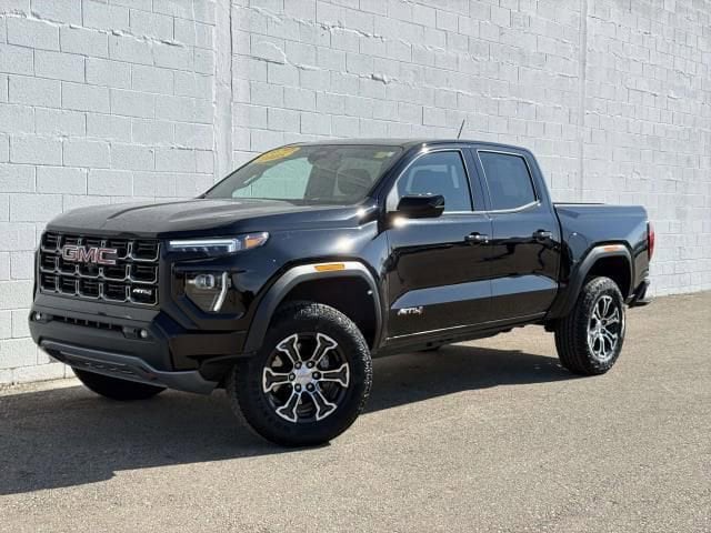 2025 GMC Canyon 4WD AT4 Crew Cab Short Box's photo