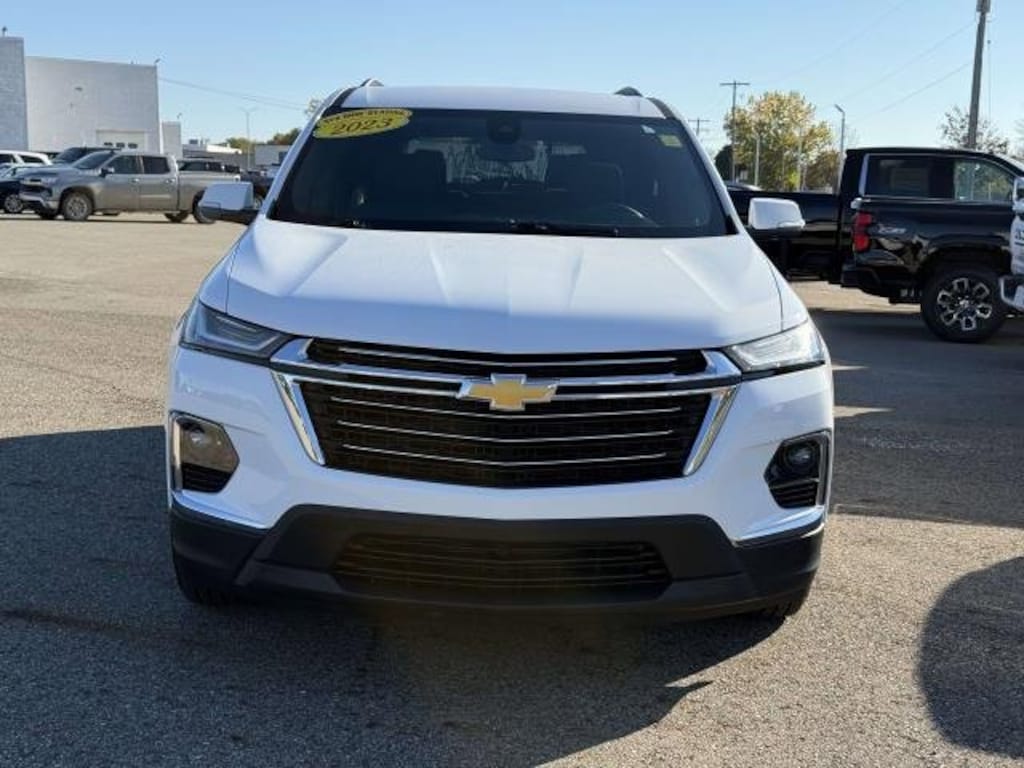 Used 2023 Chevrolet Traverse LT Cloth SUV