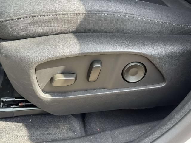 2025 Chevrolet Equinox LT - Photo 12