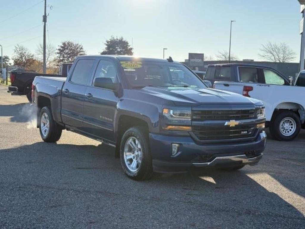 Used 2016 Chevrolet Silverado 1500 LT Truck Crew Cab