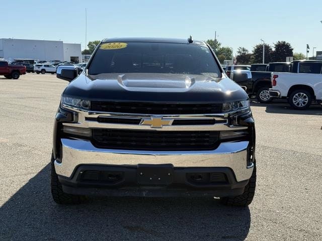2020 Chevrolet Silverado 1500 LT photo 3