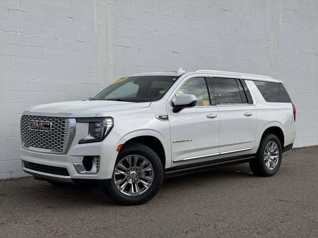 2022 GMC Yukon XL Denali's photo