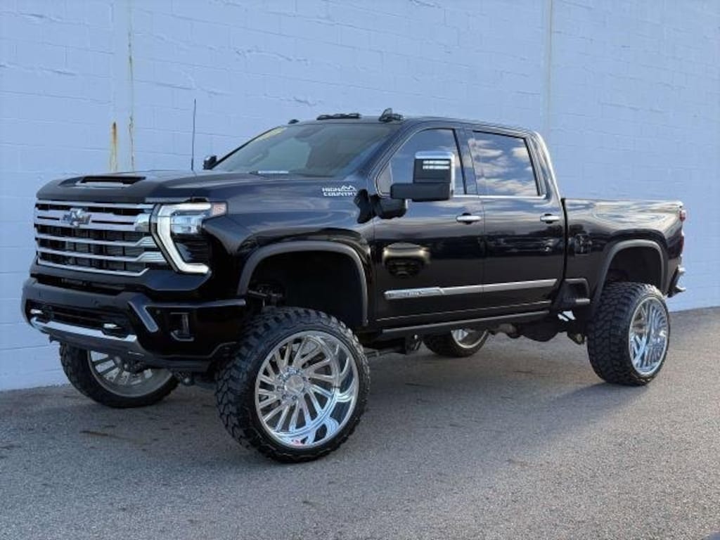 Used 2024 Chevrolet Silverado 2500 HD High Country Truck Crew Cab