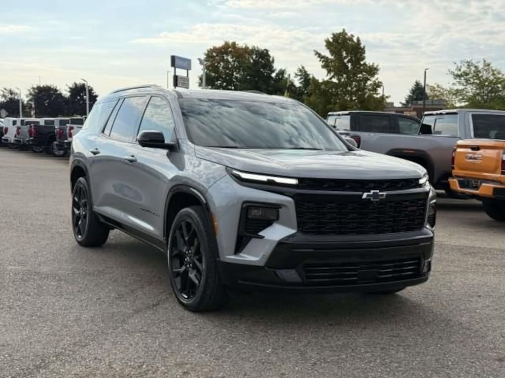Used 2024 Chevrolet Traverse RS SUV
