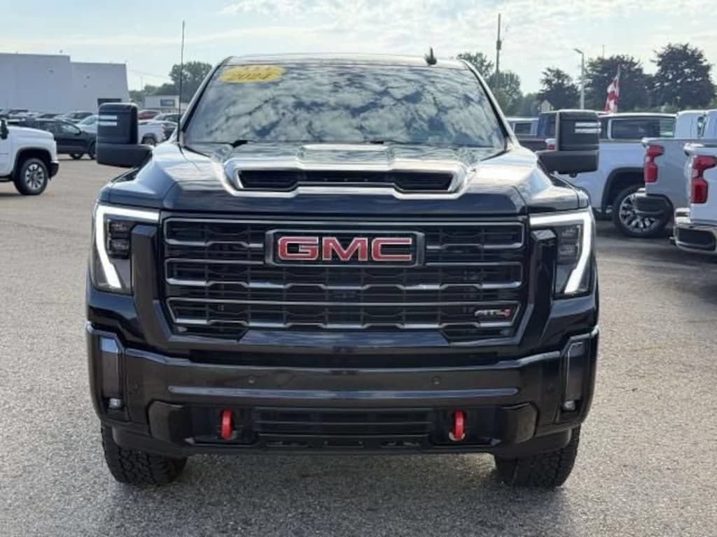 Used 2024 GMC Sierra 2500 HD AT4 Truck Crew Cab