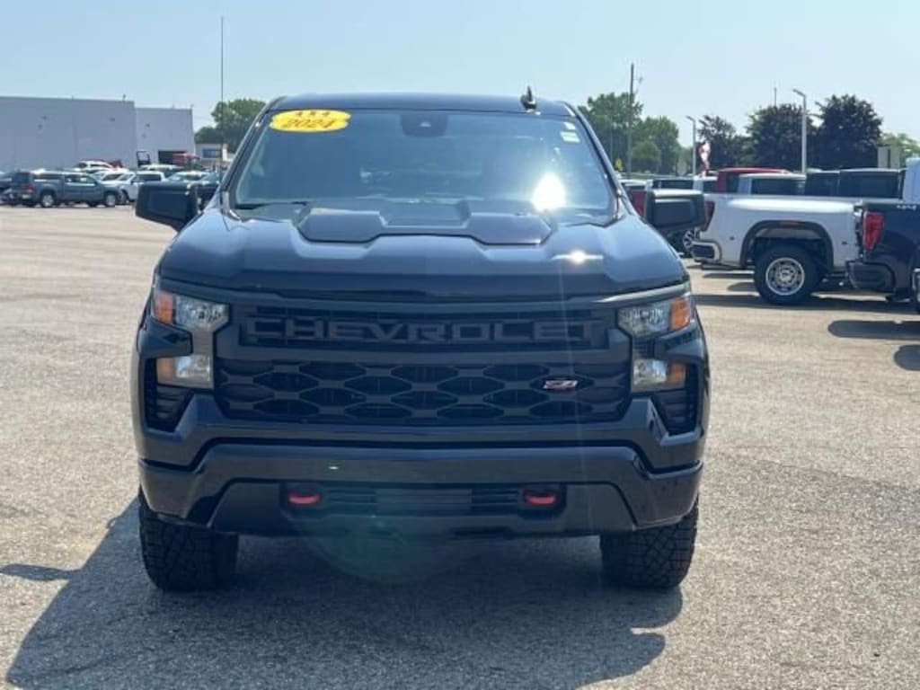 Used 2024 Chevrolet Silverado 1500 Custom Trail Boss Truck Crew Cab