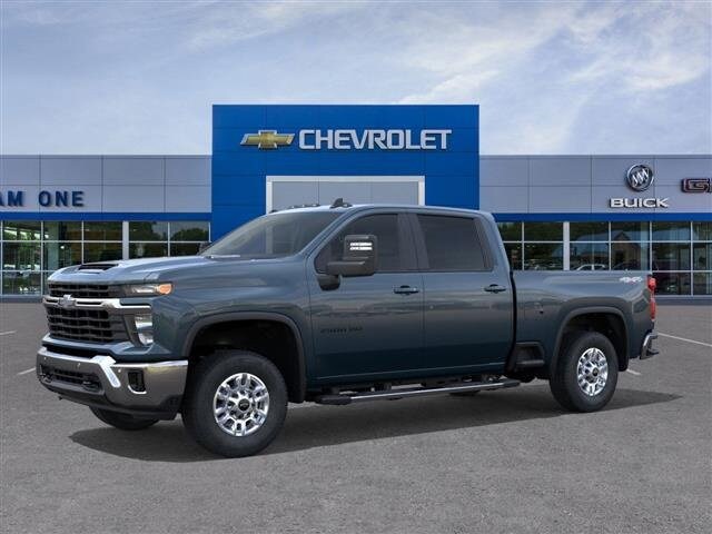 2026 Chevrolet Silverado 2500HD LT photo 2