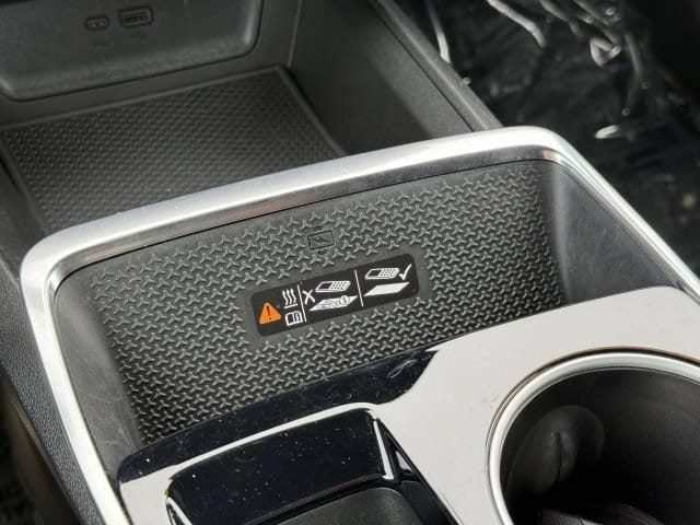 2025 Chevrolet Equinox LT - Photo 30