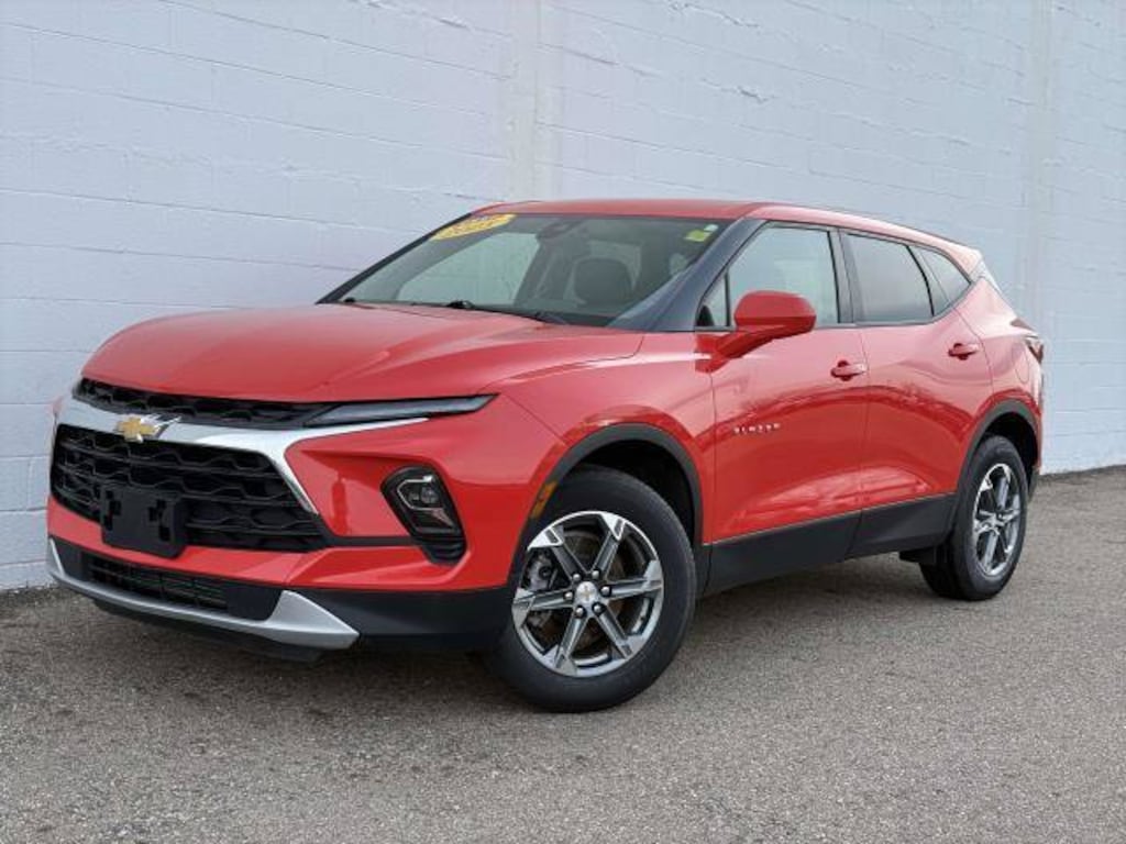 Used 2025 Chevrolet Blazer 2LT SUV