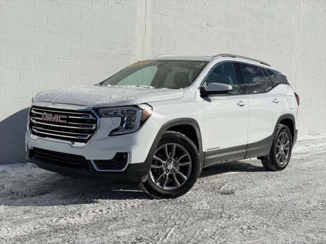 2024 GMC Terrain SLT's photo
