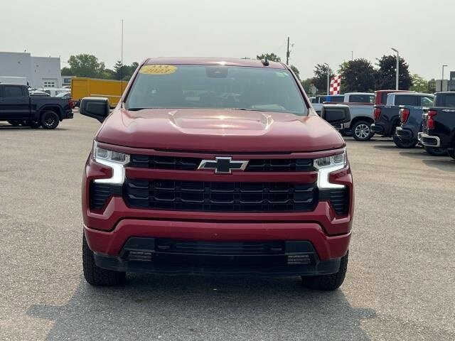2023 Chevrolet Silverado 1500 RST photo 3