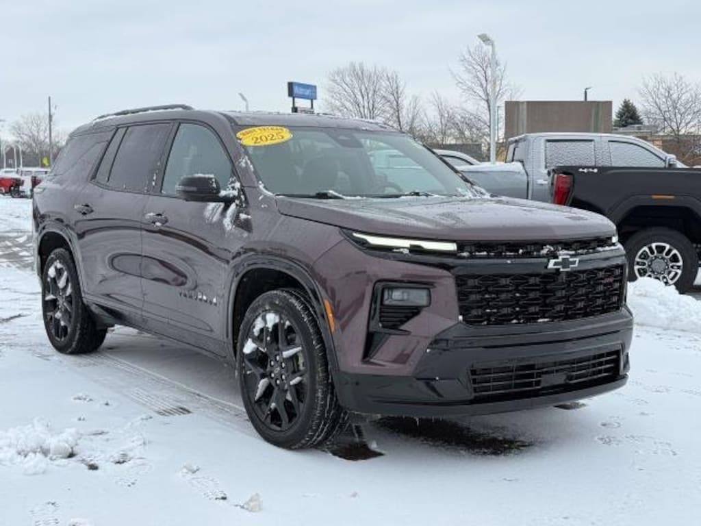 Certified 2025 Chevrolet Traverse RS SUV