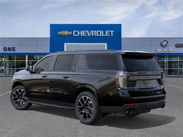 2026 Chevrolet Suburban RST photo 2