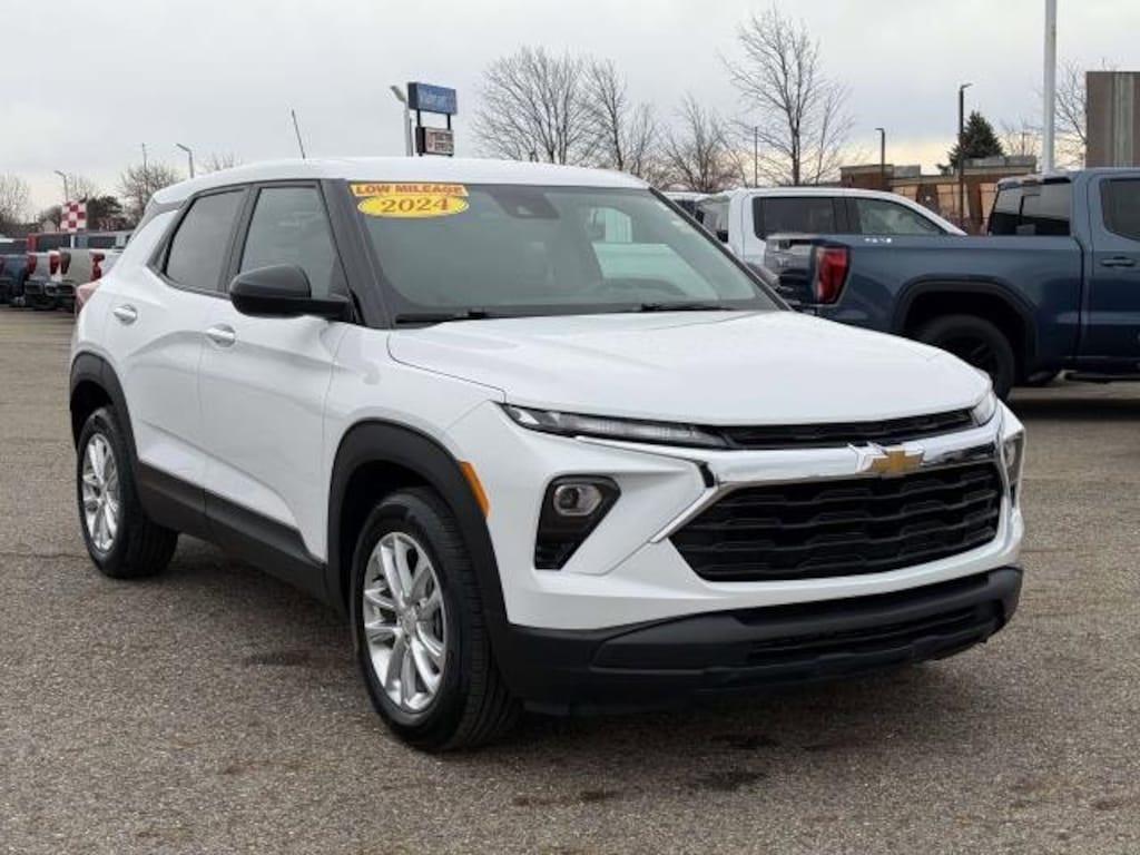 Used 2024 Chevrolet Trailblazer LS SUV