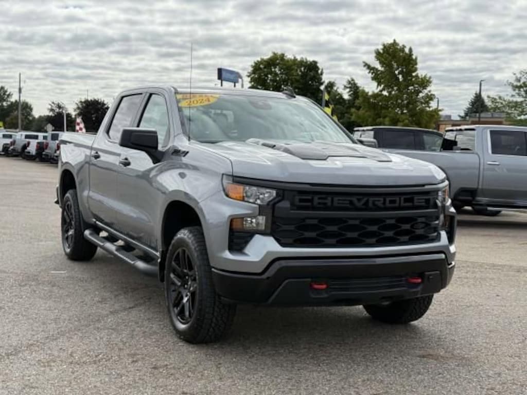 Used 2024 Chevrolet Silverado 1500 Custom Trail Boss Truck Crew Cab