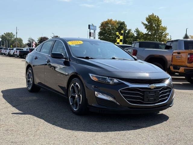 2023 Chevrolet Malibu 1LT photo 4
