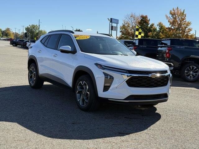 2024 Chevrolet Trax LT photo 4
