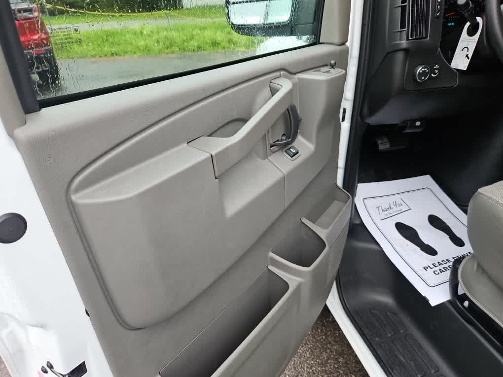 2026 GMC Savana Cargo Work Van - Photo 9