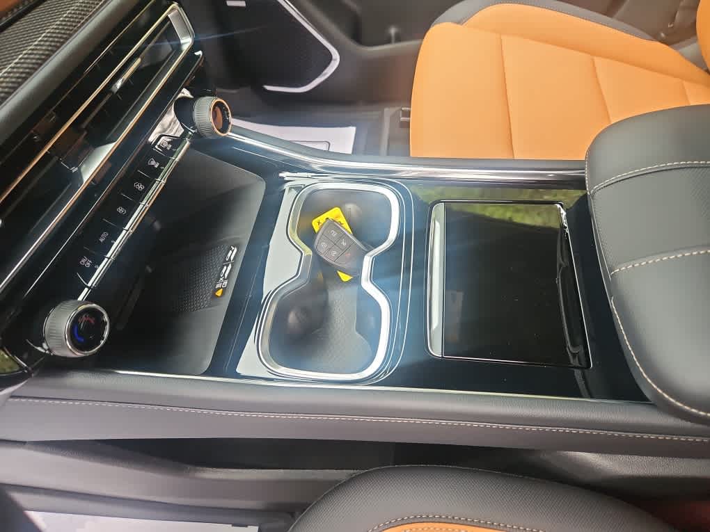 2027 Chevrolet Traverse Z71 - Photo 15