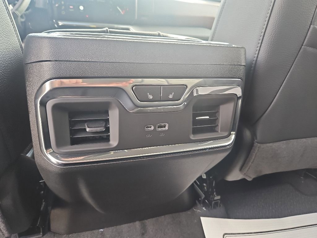 2026 GMC Sierra 3500HD Denali - Photo 20
