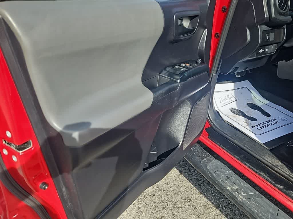 2021 Toyota Tacoma SR - Photo 9
