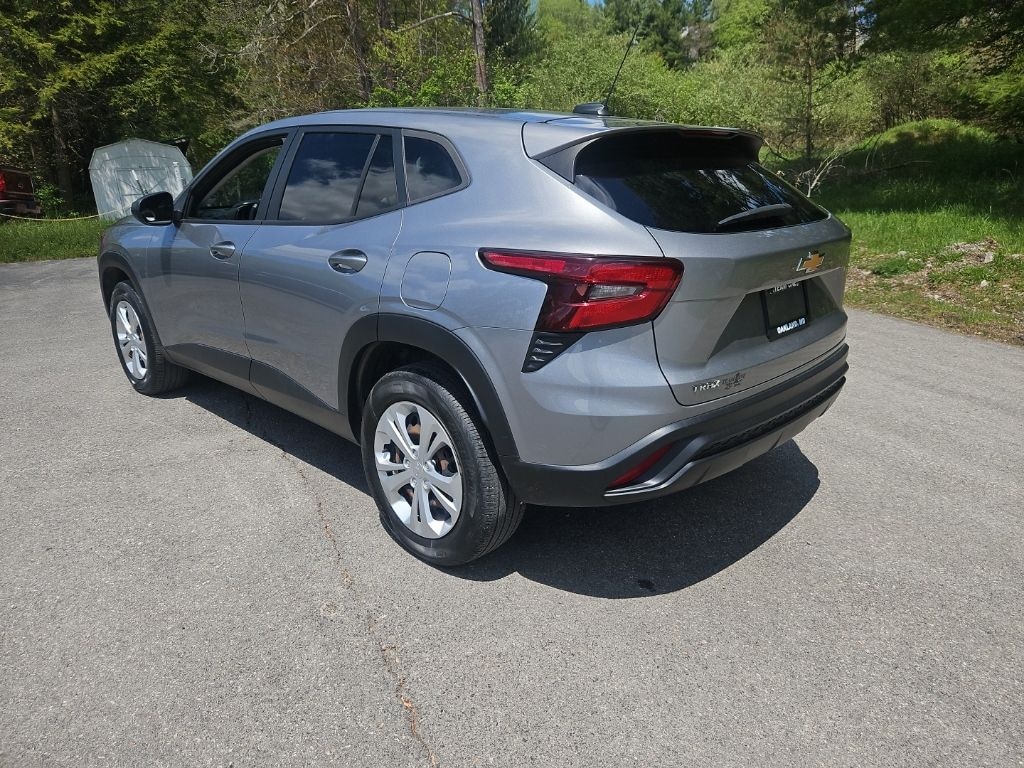 Used 2024 Chevrolet Trax LS SUV